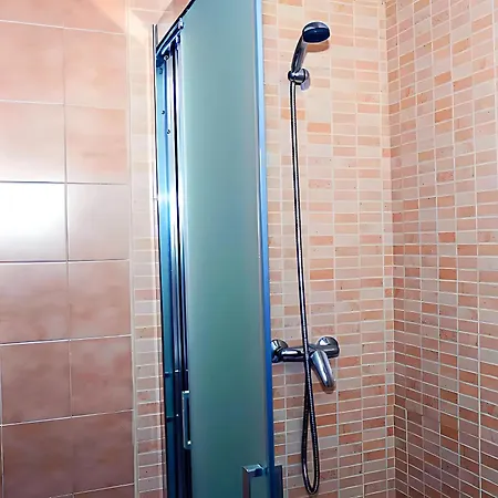 Apartment En La Zona Baja Con Garaje Y Descuentos Exclusivos En Acceso A Pistas Y Equipamiento De Esqui Sierra Nevada